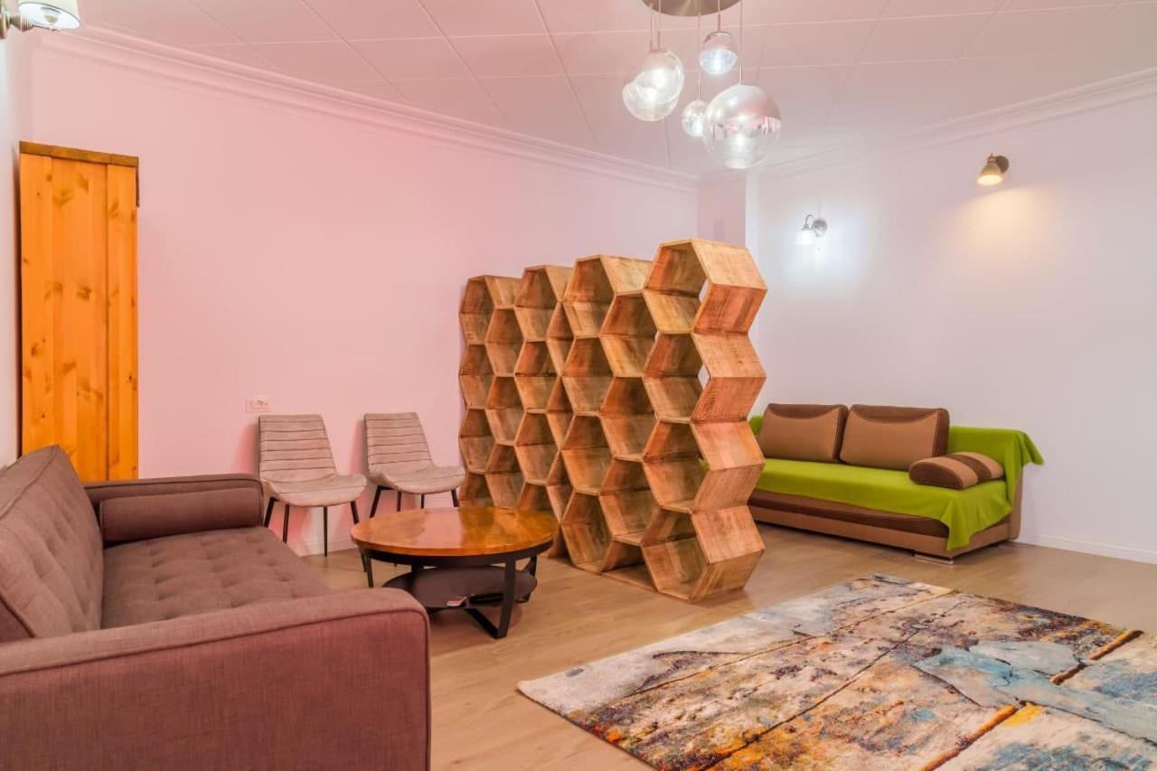 Inova Central Apartment Bukares Bagian luar foto